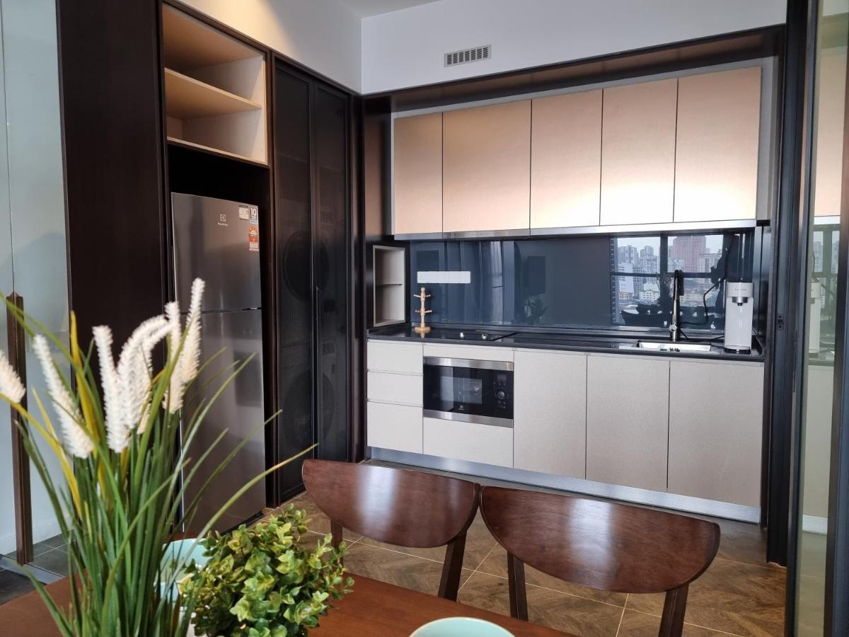 كوالالمبور Scarletz Suites Klcc By De Harlequins Guesthouse المظهر الخارجي الصورة