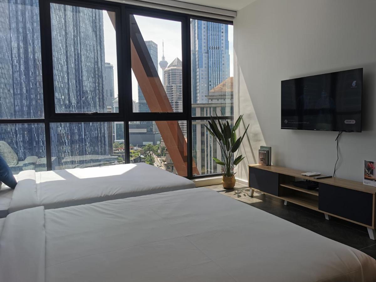 كوالالمبور Scarletz Suites Klcc By De Harlequins Guesthouse المظهر الخارجي الصورة