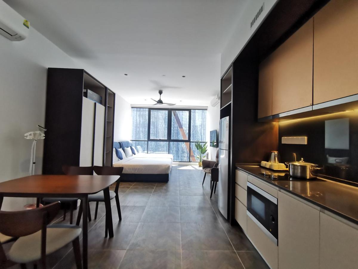 كوالالمبور Scarletz Suites Klcc By De Harlequins Guesthouse المظهر الخارجي الصورة