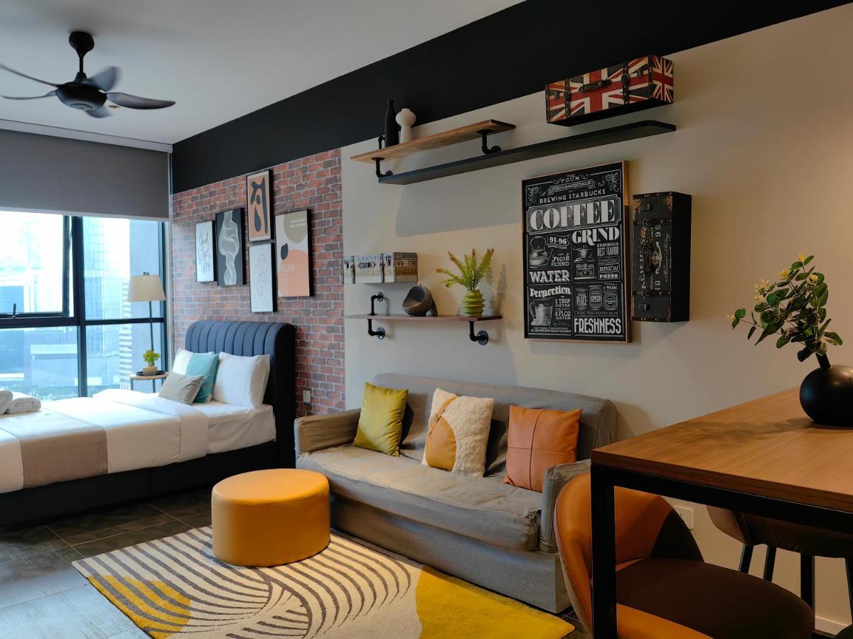 كوالالمبور Scarletz Suites Klcc By De Harlequins Guesthouse المظهر الخارجي الصورة